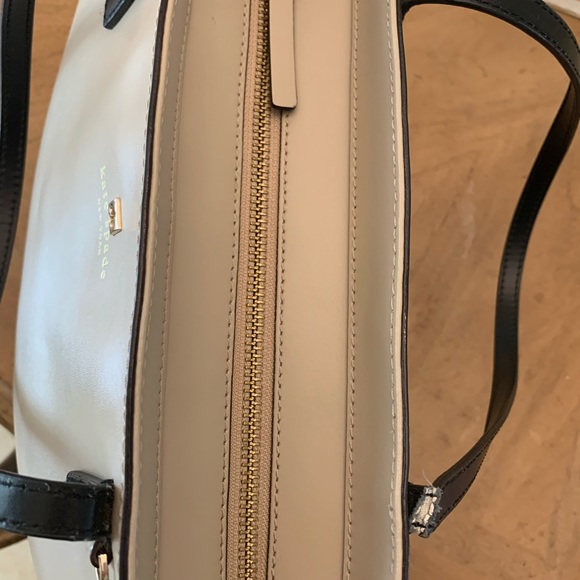 ⭐️Sale ⭐️ 👜 Kate ♠️ Spade Tote with Zipper - Picture 2 of 9